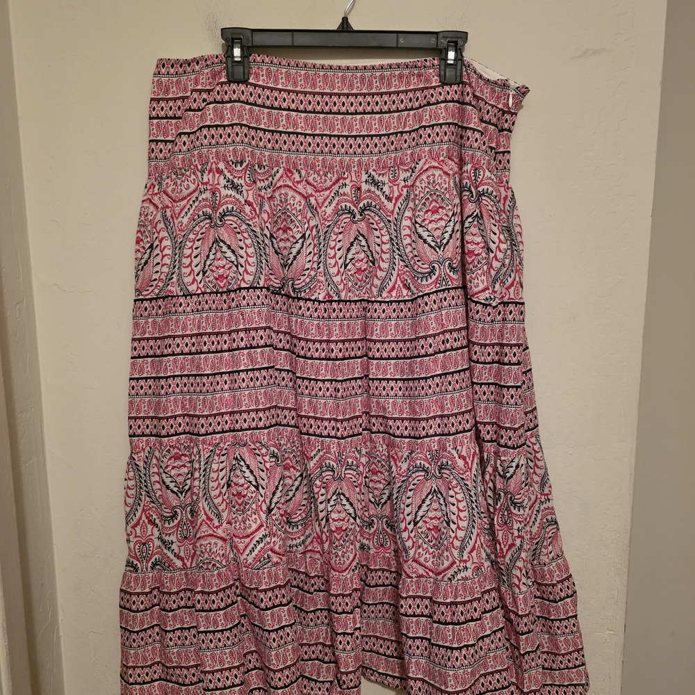 Chaps Denim Red And Black Paisley  Patterned Midi Skirt Size 16